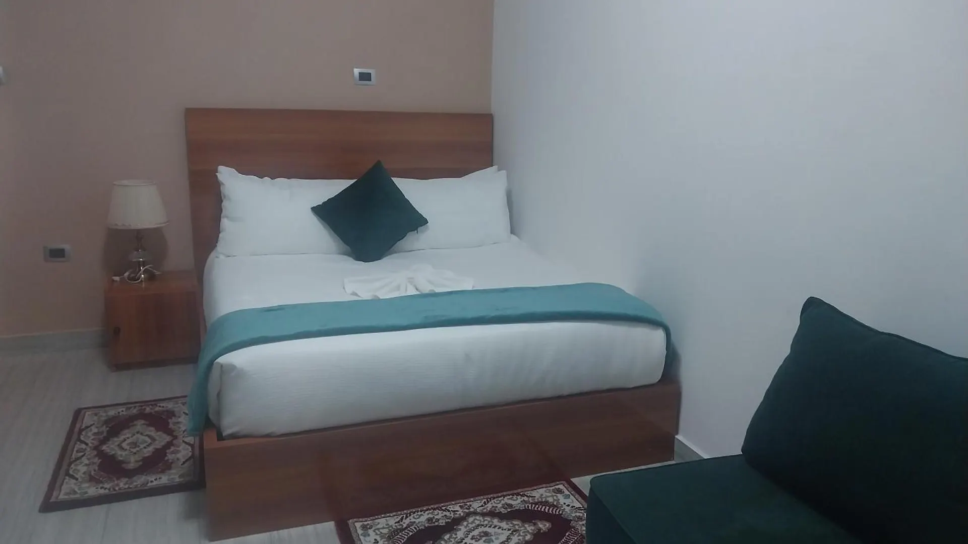 Brighton Guest House And Cafe Addis Ababa